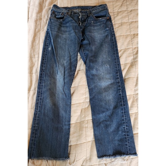 Levi's‎  501 Straight Ankle Blue 4 Button Mid Rise 26 x 32 Frayed - Picture 2 of 11